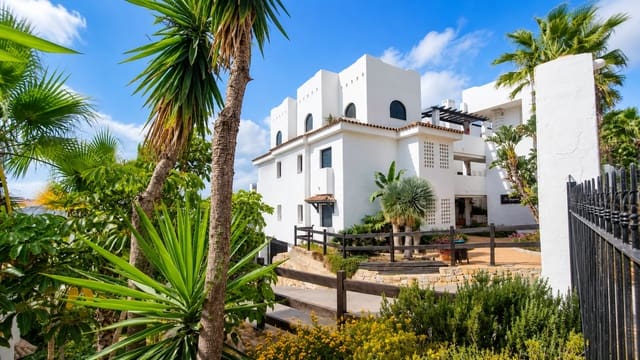 2 bedroom Apartment for sale in Casares with pool garage - € 399,950 (Ref: 10061433)