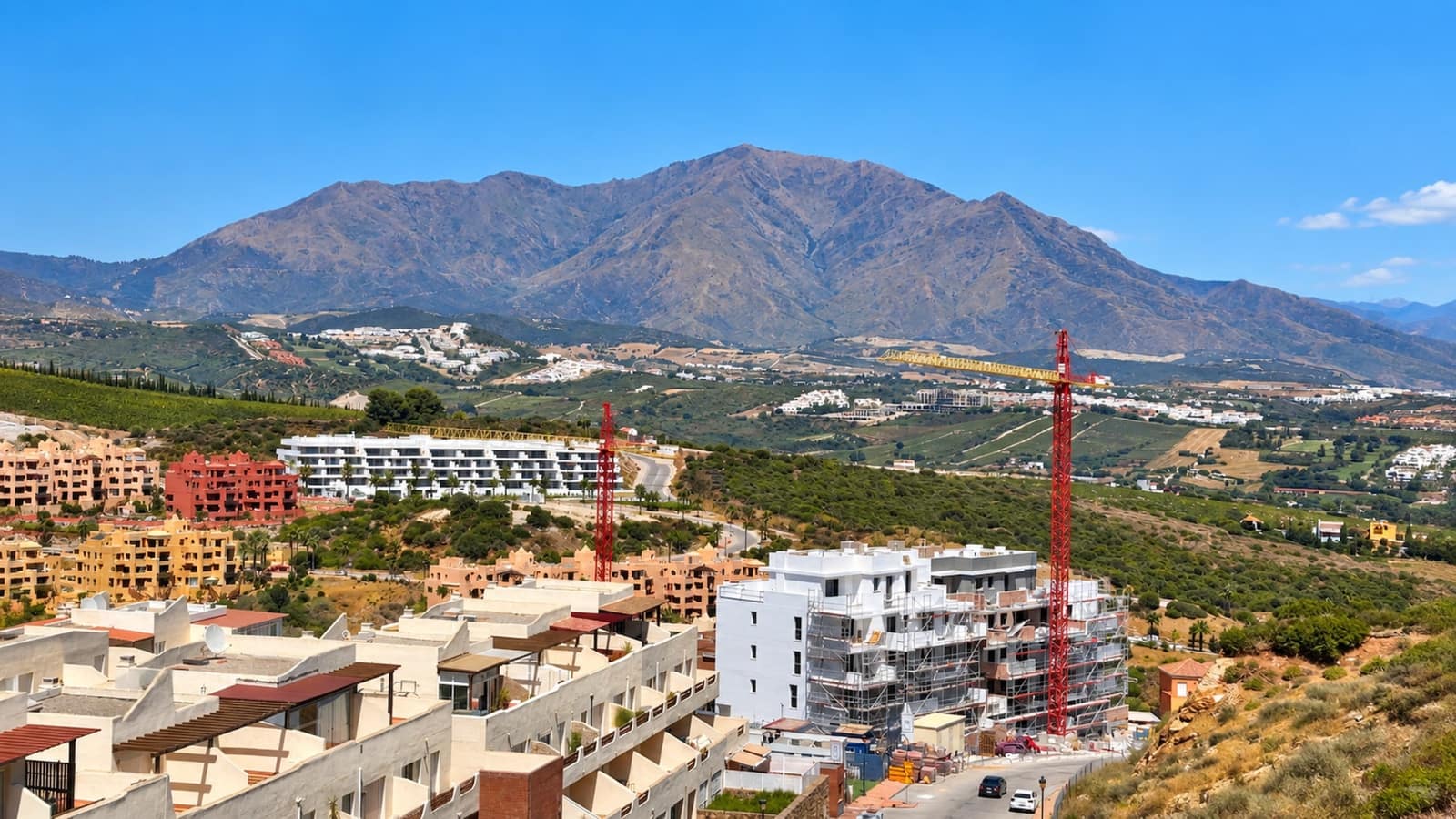 2 Zimmer Apartment zu verkaufen in La Duquesa / Puerto de la Duquesa mit Pool Garage - 345.000 € (Ref: 10067335)