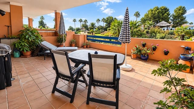 2 soverom Leilighet til salgs i Manilva med svømmebasseng garasje - € 320 000 (Ref: 10099817)
