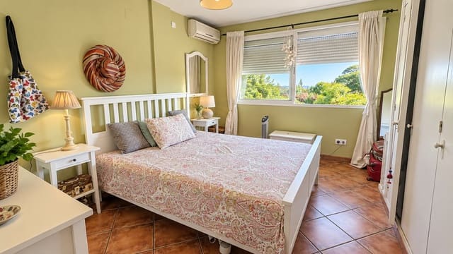 2 soverom Hus til salgs i Manilva Pueblo, Manilva - € 295 000 (Ref: 10101950)