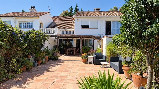 2 soverom Hus til salgs i Manilva Pueblo, Manilva - € 295 000 (Ref: 10101950)