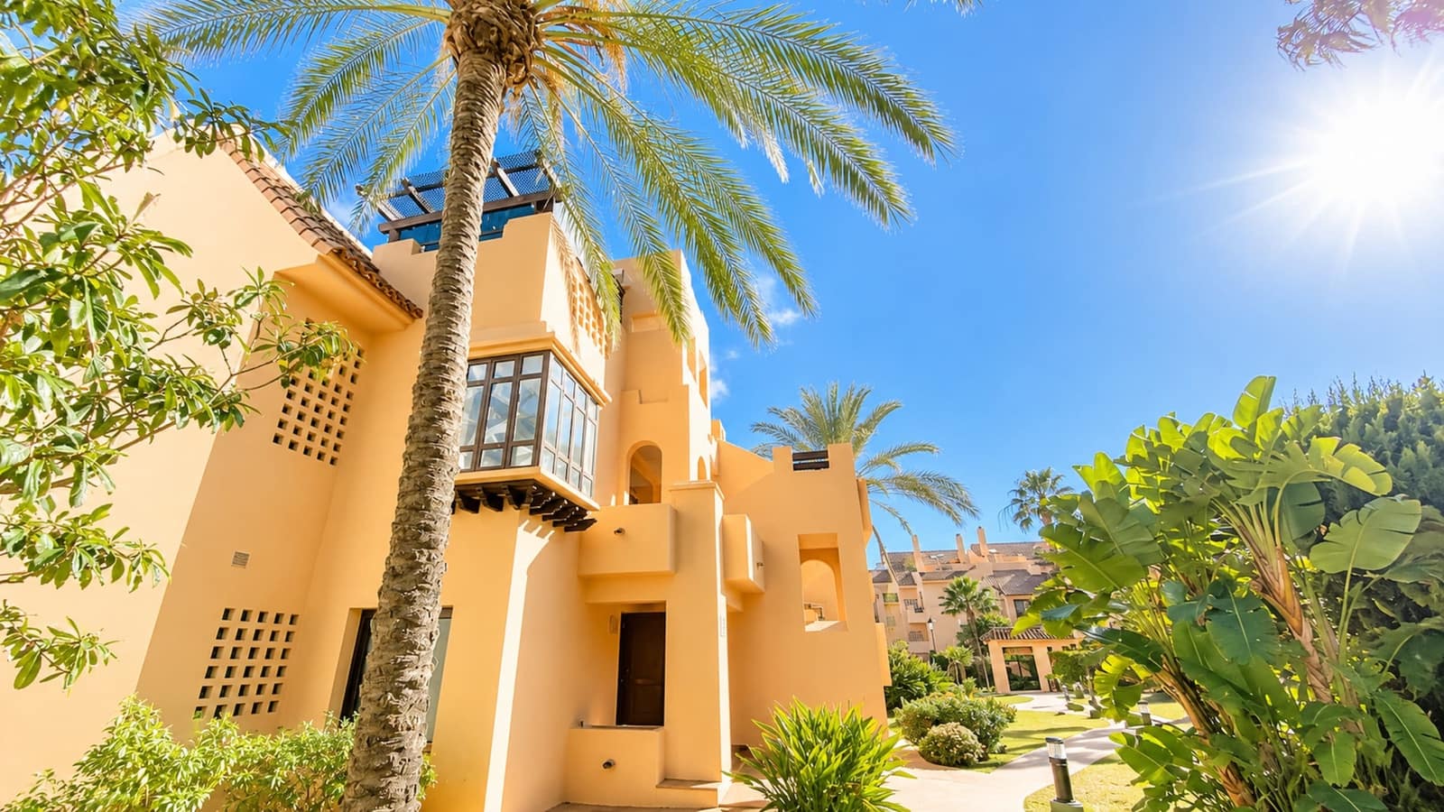 2 bedroom Penthouse for sale in Manilva with pool garage - € 320,000 (Ref: 10164790)