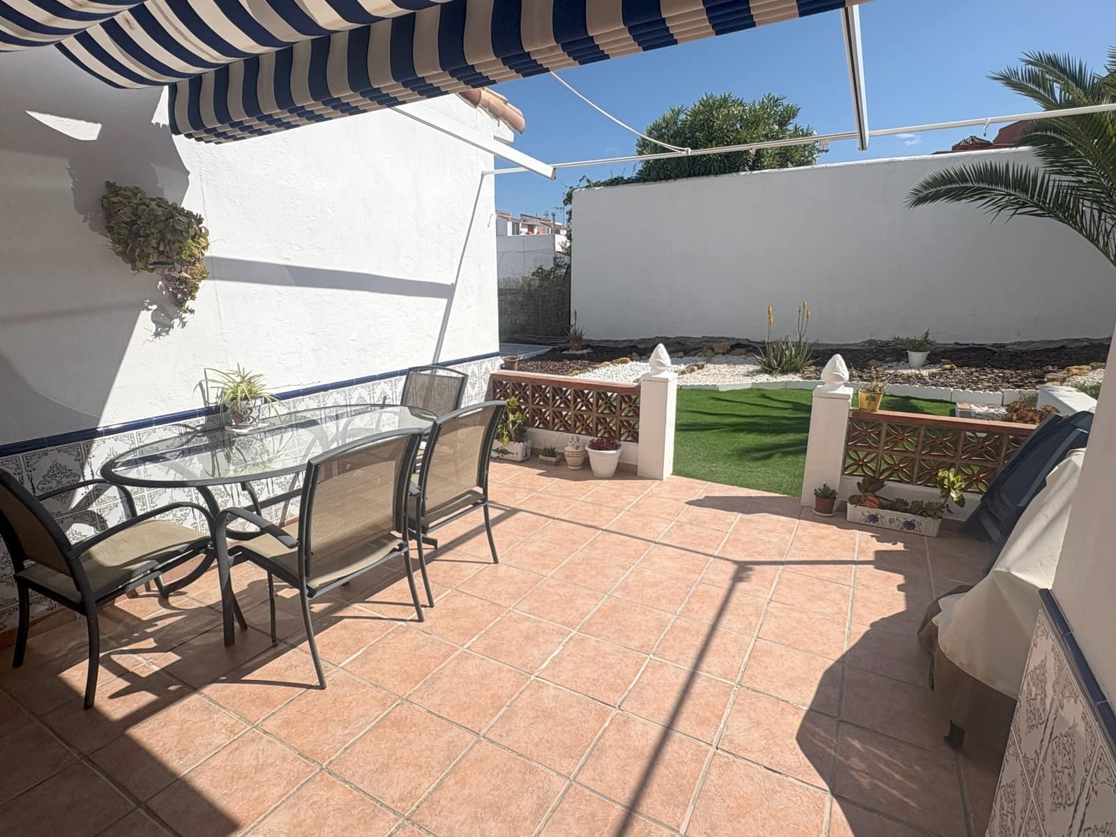 1 soveværelse Lejlighed til salg i Manilva med swimmingpool - € 213.000 (Ref: 9049796)