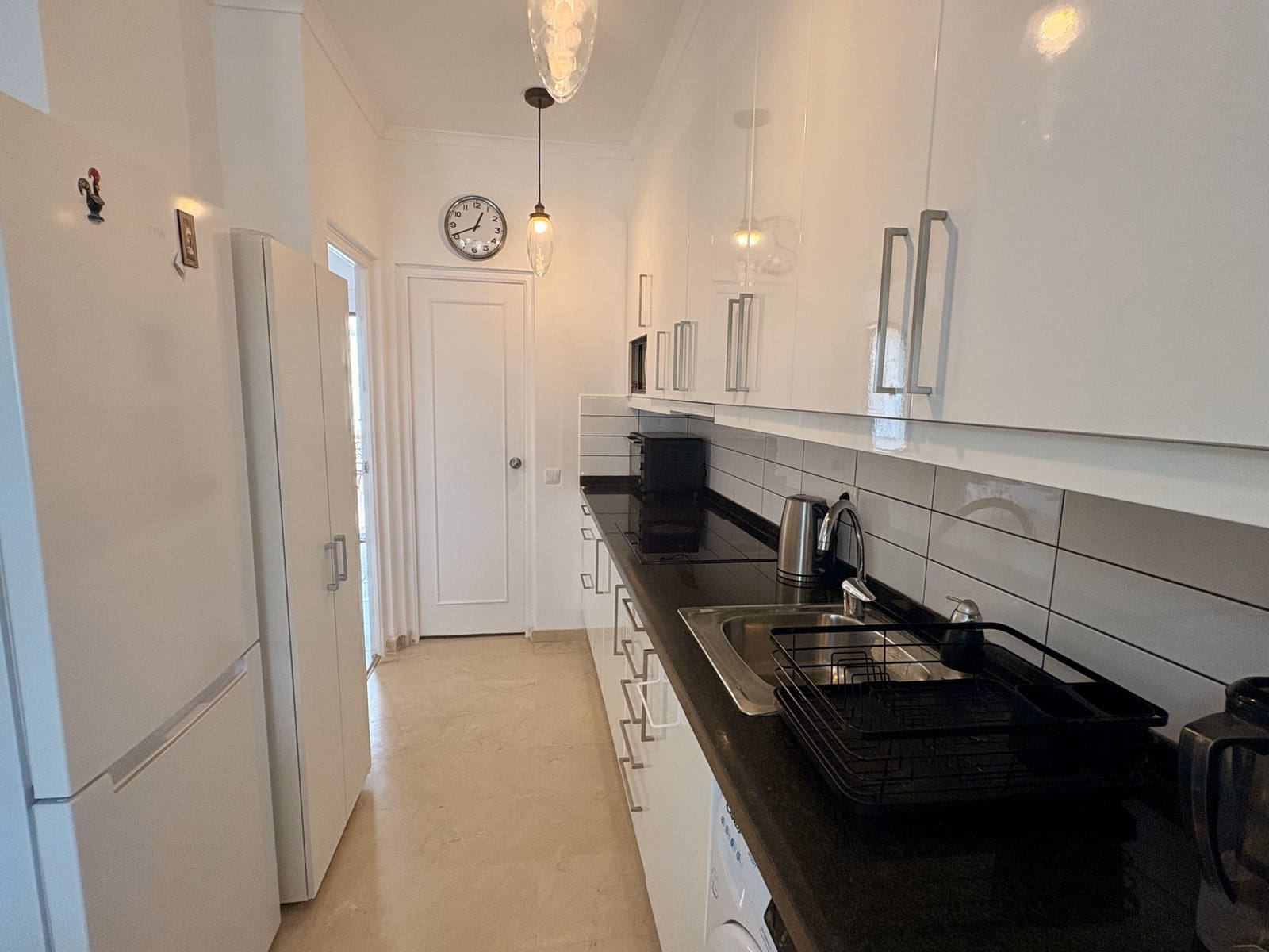 1 soveværelse Lejlighed til salg i Manilva med swimmingpool - € 213.000 (Ref: 9049796)