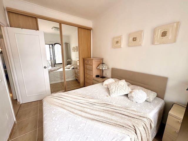 1 soveværelse Lejlighed til salg i Manilva med swimmingpool - € 213.000 (Ref: 9049796)