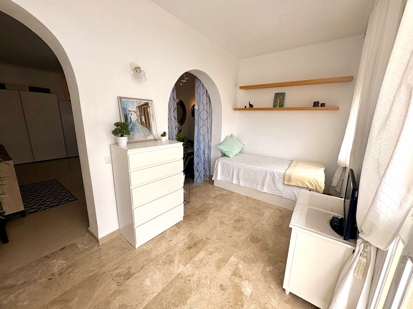 1 soveværelse Lejlighed til salg i Manilva med swimmingpool - € 213.000 (Ref: 9049796)