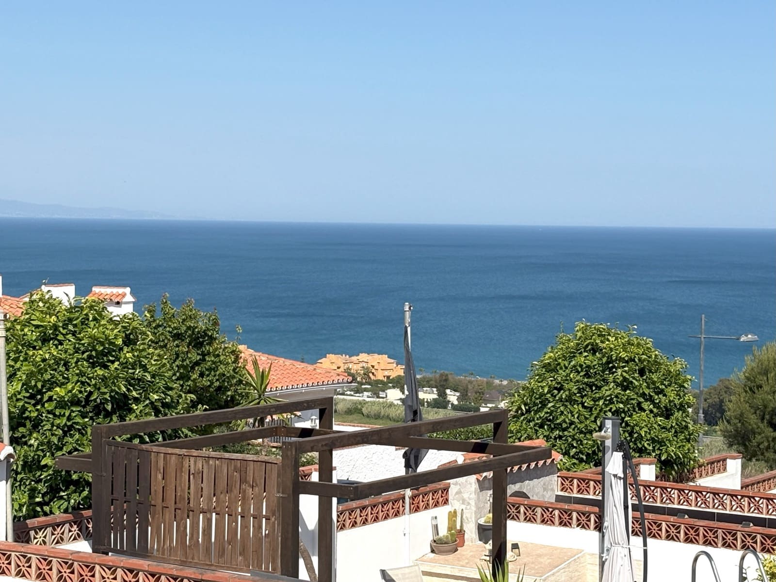 1 soveværelse Lejlighed til salg i Manilva med swimmingpool - € 213.000 (Ref: 9049796)