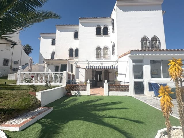 1 soveværelse Lejlighed til salg i Manilva med swimmingpool - € 213.000 (Ref: 9049796)