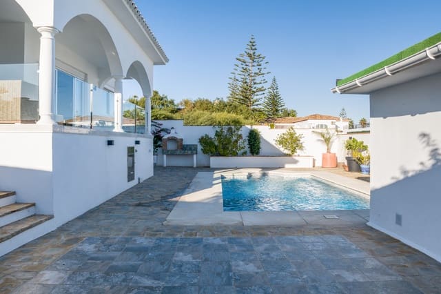 4 soveværelse Villa til salg i Manilva med swimmingpool garage - € 1.100.000 (Ref: 9057441)