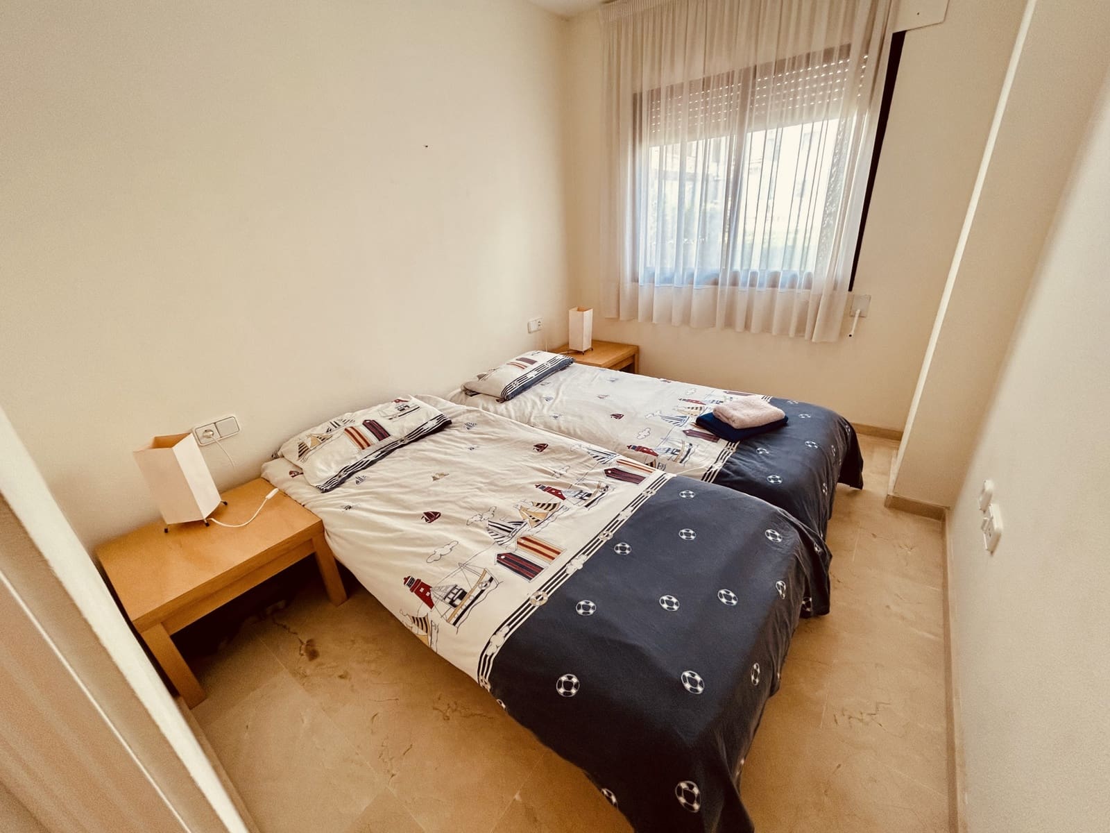 3 sypialnia Apartament na sprzedaż w Manilva z basenem garażem - 365 000 € (Ref: 9057444)