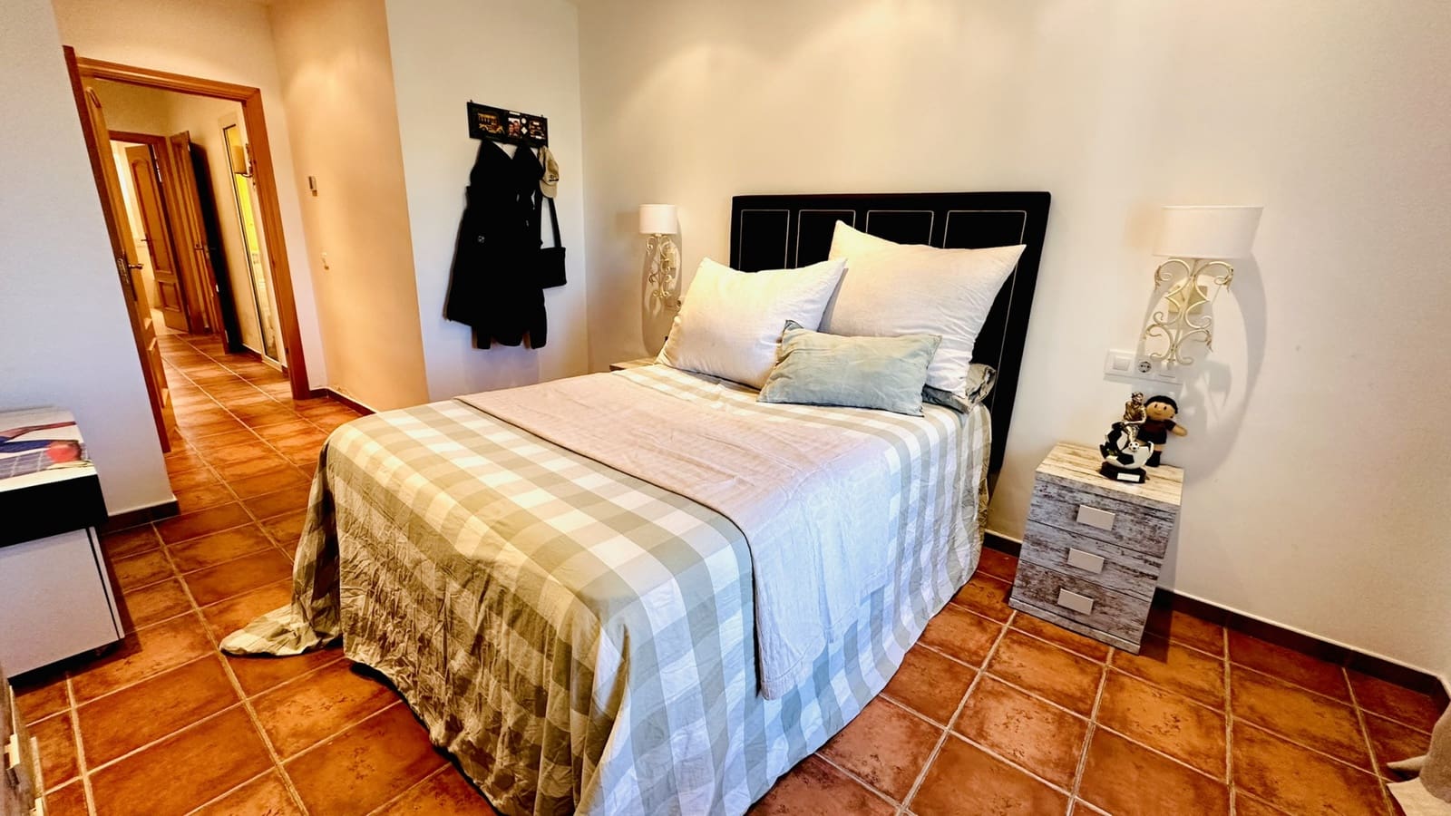 3 bedroom Villa for sale in Manilva with pool - € 960,000 (Ref: 9057448)