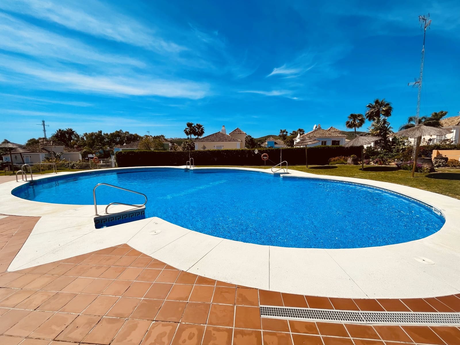 3 bedroom Townhouse for sale in Manilva with pool garage - € 395,000 (Ref: 9124893)