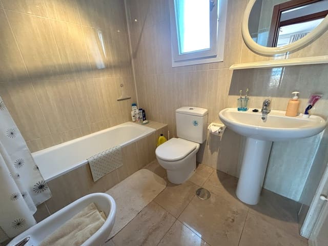 1 soveværelse Lejlighed til salg i Alcorrín, Manilva med swimmingpool garage - € 195.000 (Ref: 9153828)
