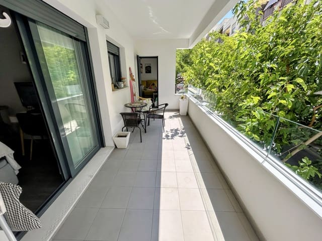 3 soverom Leilighet til salgs i Estepona med svømmebasseng garasje - € 420 000 (Ref: 9193682)