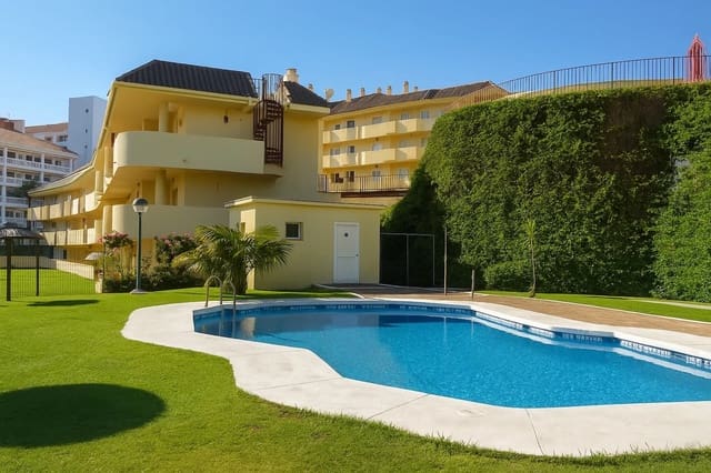 Apartamento de 2 habitaciones en Manilva en venta con piscina garaje - 195.000 € (Ref: 9321674)