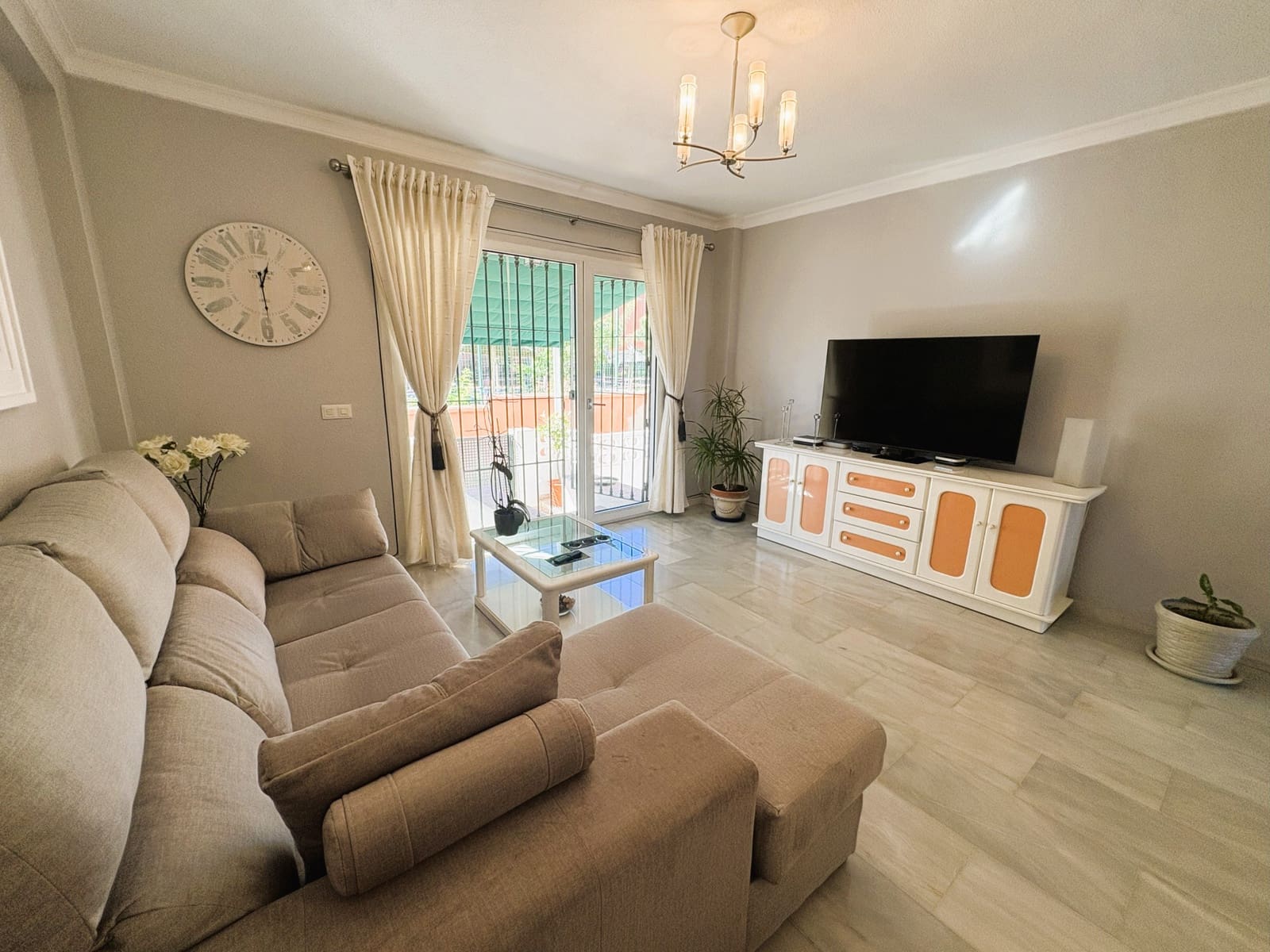 2 bedroom Apartment for sale in Manilva with garage - € 275,000 (Ref: 9344594)