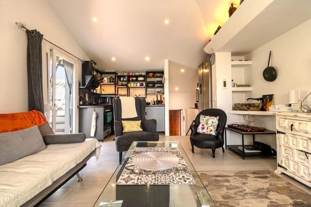 3 soveværelse Byhus til salg i Bahía Dorada, Estepona - € 624.990 (Ref: 9406423)