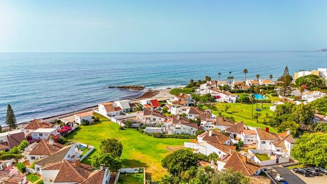 3 soveværelse Byhus til salg i Bahía Dorada, Estepona - € 624.990 (Ref: 9406423)