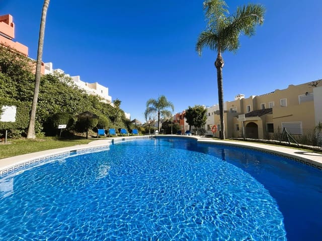 2 soveværelse Lejlighed til salg i Casares med swimmingpool garage - € 320.000 (Ref: 9413892)