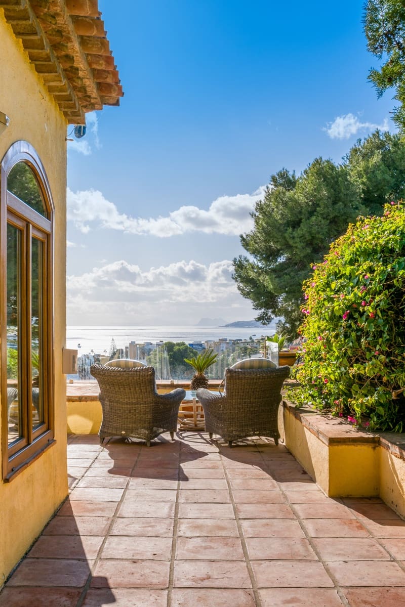 Chalet de 5 habitaciones en Bahía Dorada en venta con piscina garaje - 1.900.000 € (Ref: 9494524)