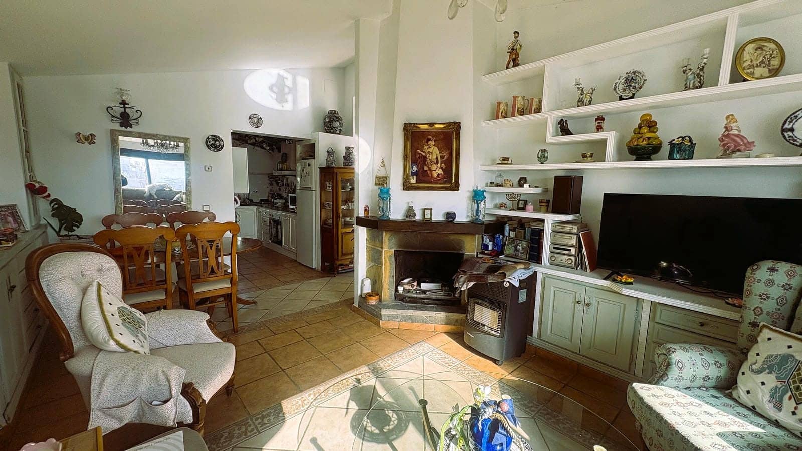 Chalet de 2 habitaciones en Casares en venta con piscina - 369.500 € (Ref: 9497129)