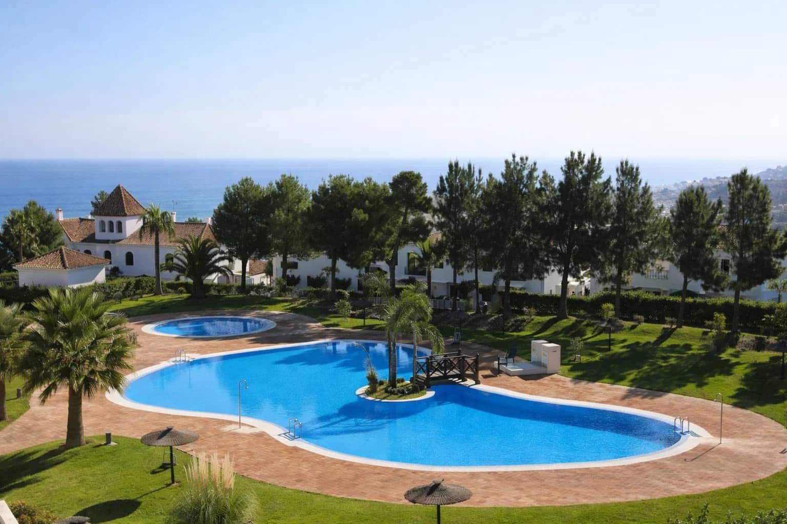 2 slaapkamer Appartement te koop in Manilva met zwembad - € 369.000 (Ref: 9540942)