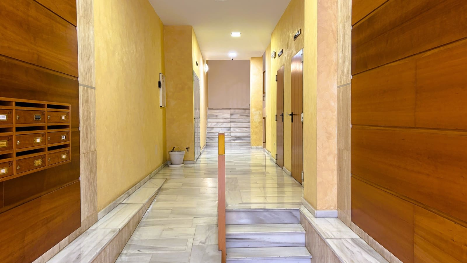 2 sypialnia Apartament na sprzedaż w San Luis de Sabinillas z basenem garażem - 275 000 € (Ref: 9551194)