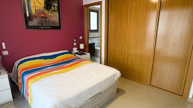 Apartamento de 2 habitaciones en San Luis de Sabinillas, Manilva en venta con piscina garaje - 275.000 € (Ref: 9551194)