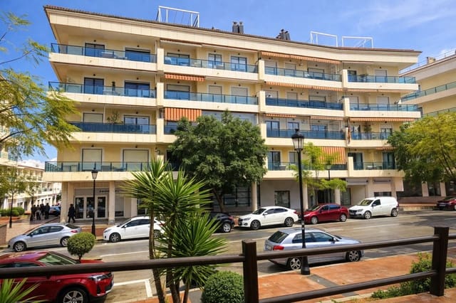 Apartamento de 2 habitaciones en San Luis de Sabinillas, Manilva en venta con piscina garaje - 275.000 € (Ref: 9551194)