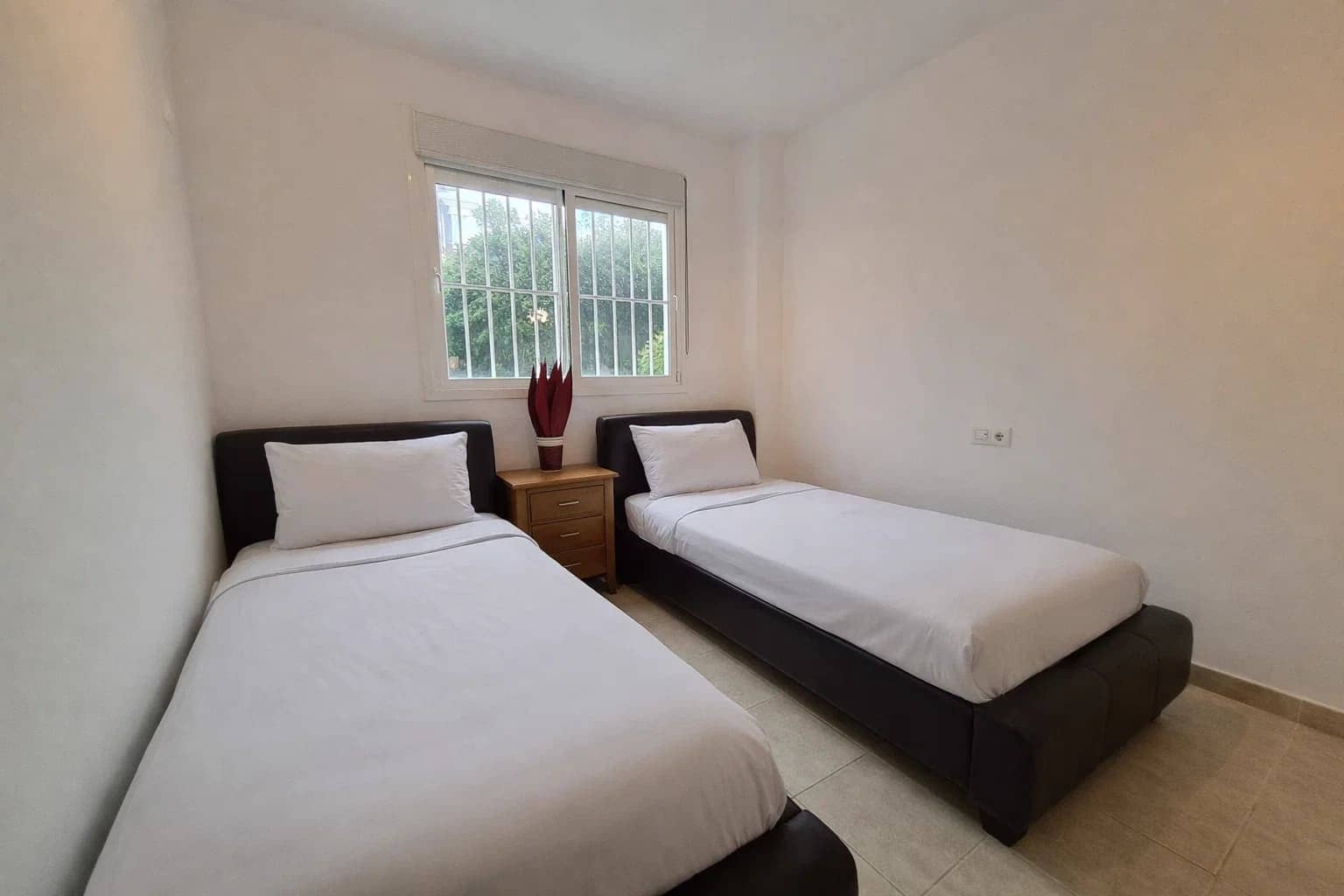 Apartamento de 2 habitaciones en Casares en venta con piscina garaje - 245.000 € (Ref: 9582639)