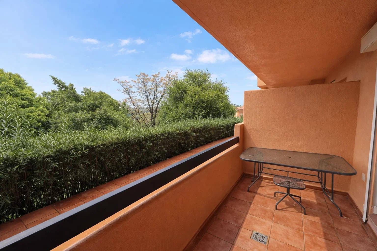 Apartamento de 2 habitaciones en Casares en venta con piscina garaje - 245.000 € (Ref: 9582639)