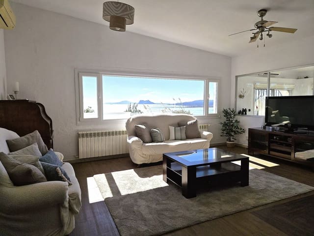 4 bedroom Villa for sale in Chullera, Manilva with pool garage - € 765,000 (Ref: 9615356)