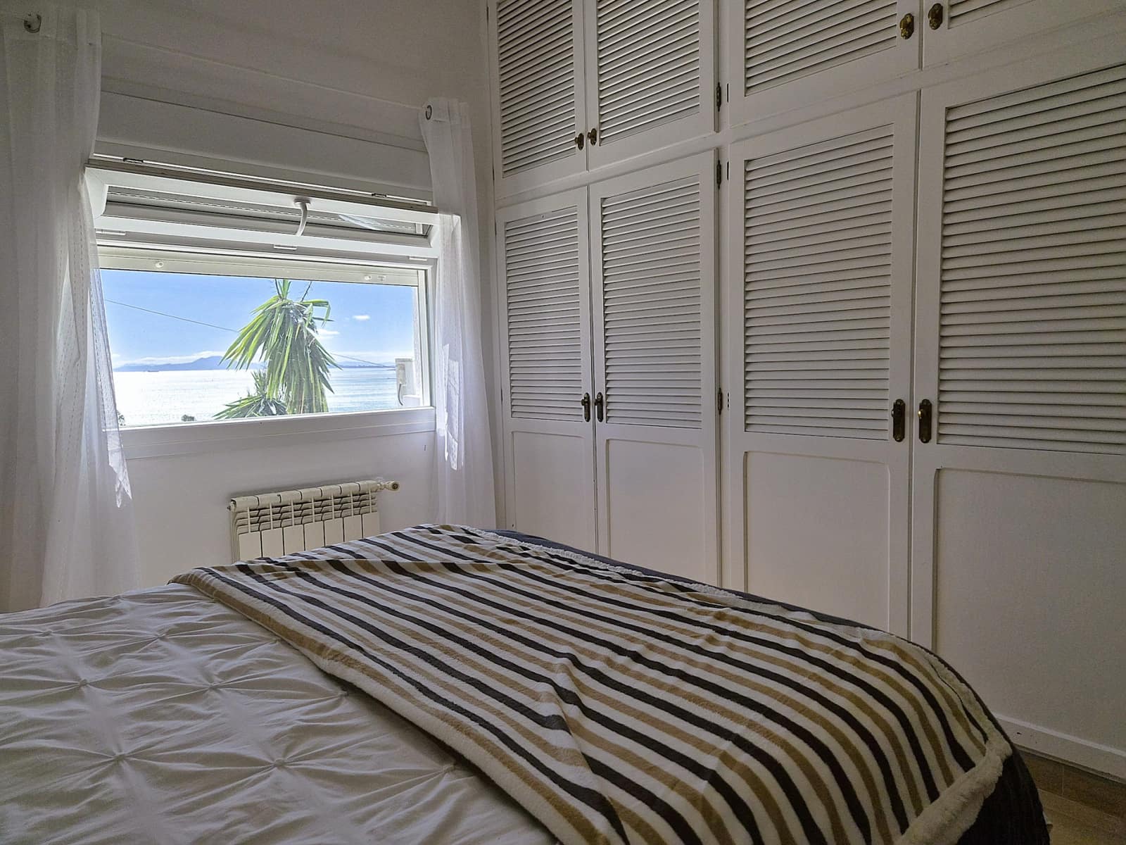 4 bedroom Villa for sale in Manilva with pool garage - € 765,000 (Ref: 9615356)