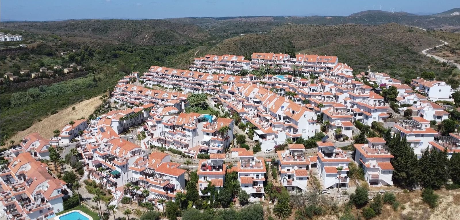 2 bedroom Apartment for sale in Manilva with pool - € 265,000 (Ref: 9615357)