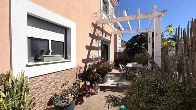 3 slaapkamer Villa te koop in San Luis de Sabinillas, Manilva met zwembad garage - € 450.000 (Ref: 9634147)