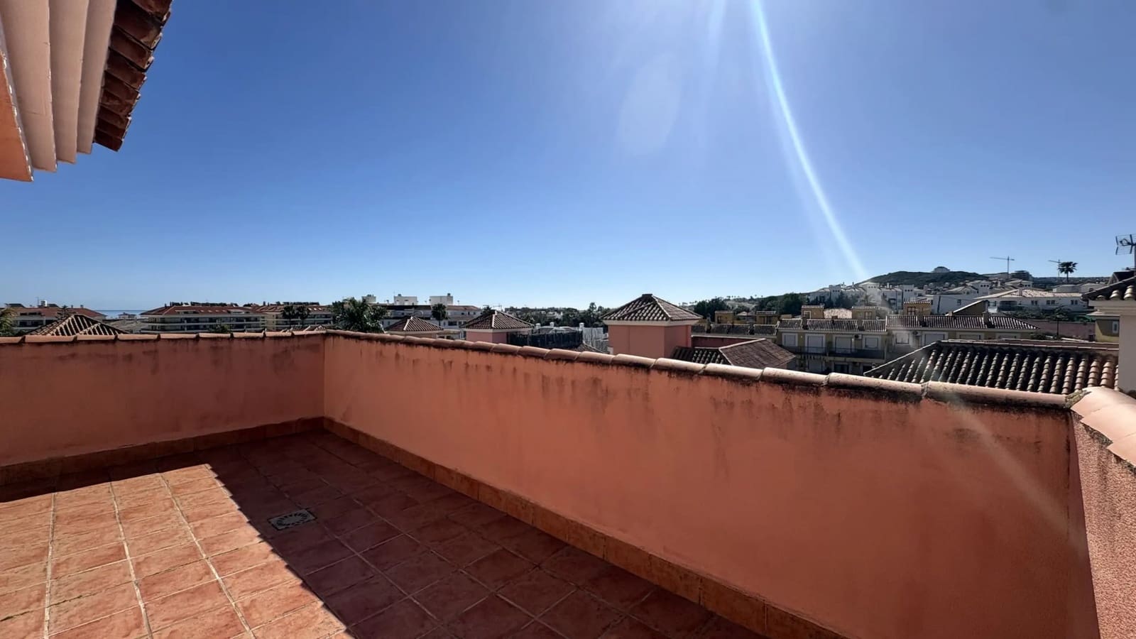 3 soveværelse Villa til salg i San Luis de Sabinillas med swimmingpool garage - € 425.000 (Ref: 9634147)