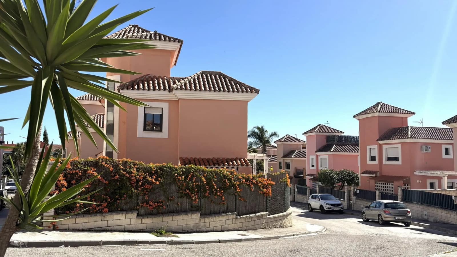 3 soveværelse Villa til salg i San Luis de Sabinillas med swimmingpool garage - € 425.000 (Ref: 9634147)