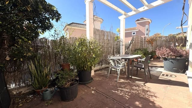3 soveværelse Villa til salg i San Luis de Sabinillas, Manilva med swimmingpool garage - € 425.000 (Ref: 9634147)