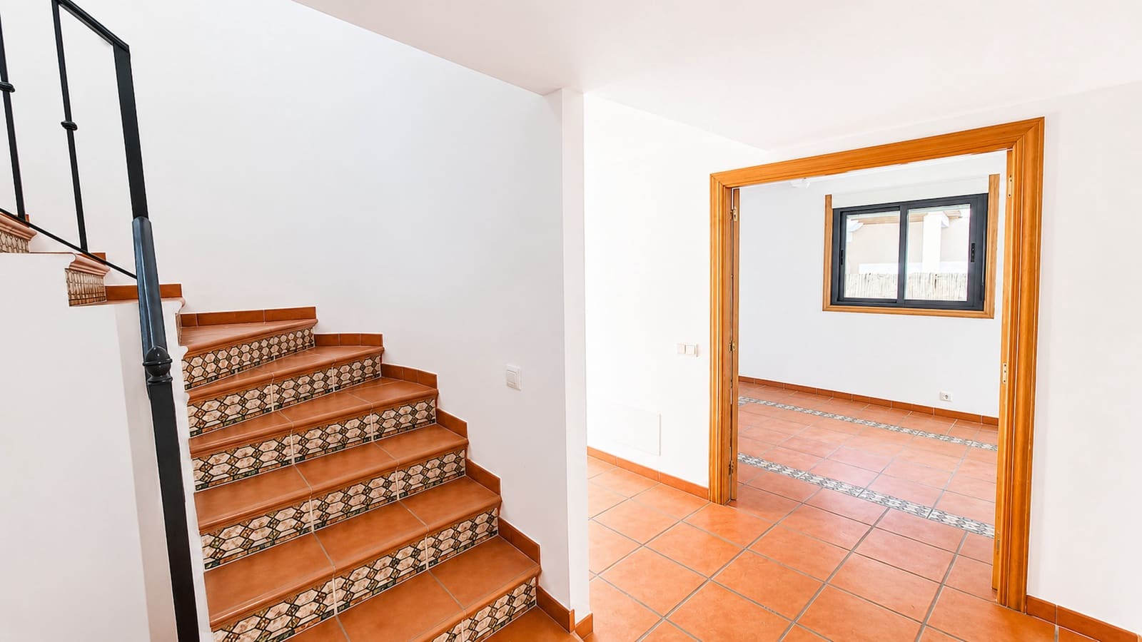 3 bedroom Villa for sale in San Luis de Sabinillas with pool garage - € 425,000 (Ref: 9634147)