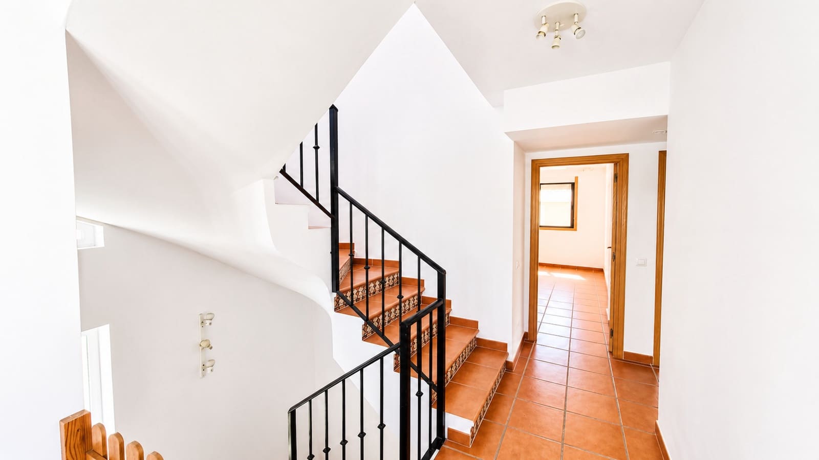 3 bedroom Villa for sale in San Luis de Sabinillas with pool garage - € 425,000 (Ref: 9634147)
