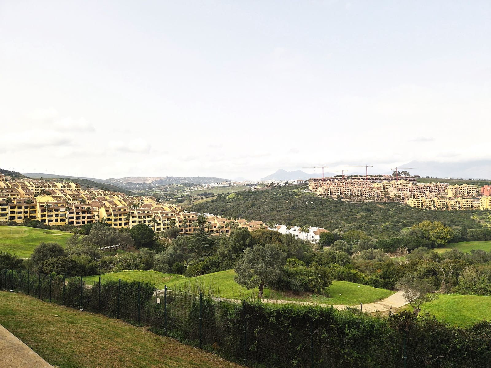 2 bedroom Apartment for sale in Manilva with pool garage - € 270,000 (Ref: 9655861)