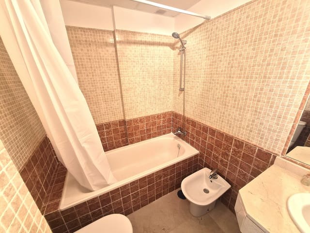 2 sovrum Lägenhet till salu i Manilva med pool garage - 270 000 € (Ref: 9655861)