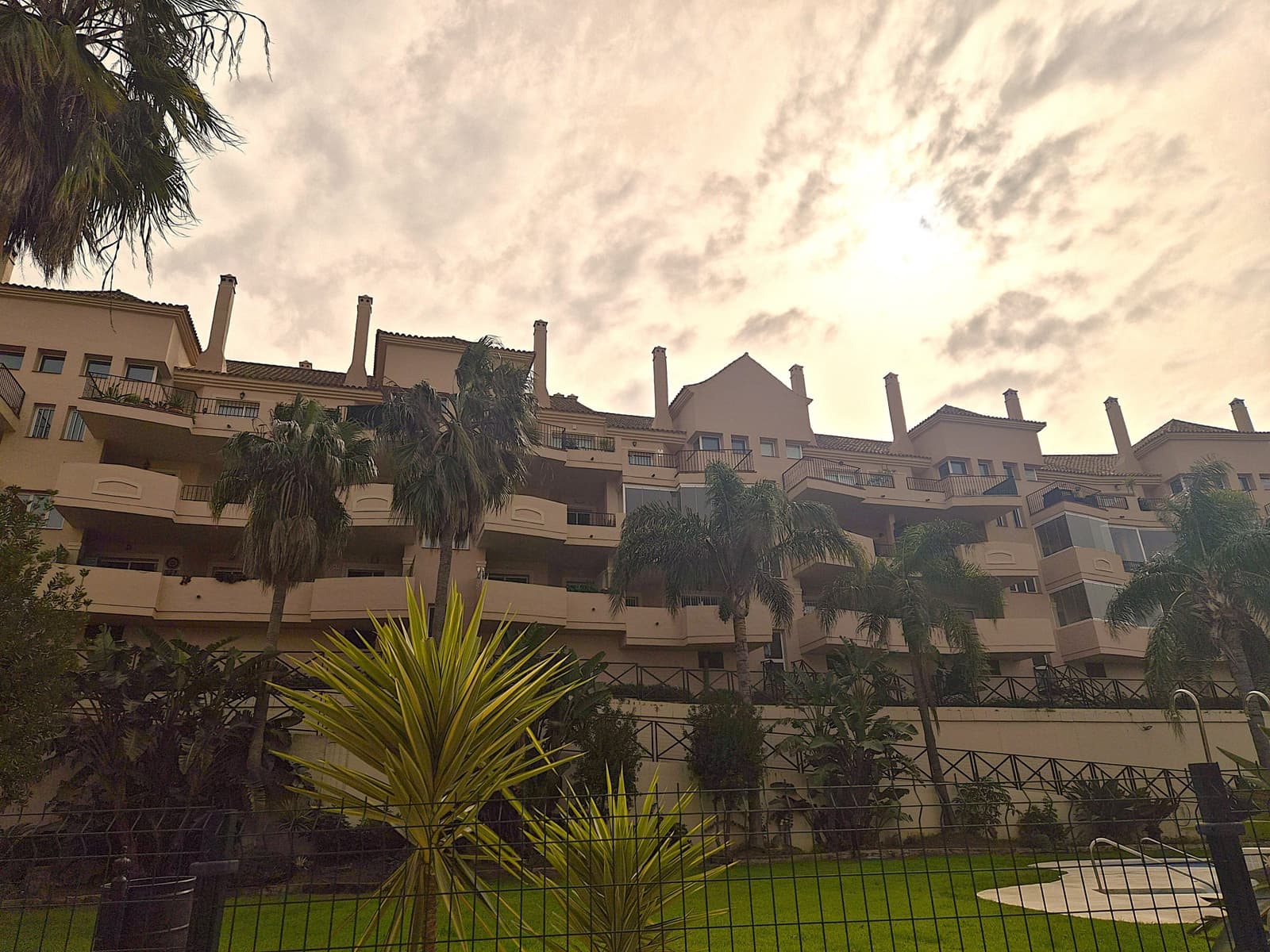 2 Zimmer Apartment zu verkaufen in Manilva mit Pool Garage - 270.000 € (Ref: 9655861)