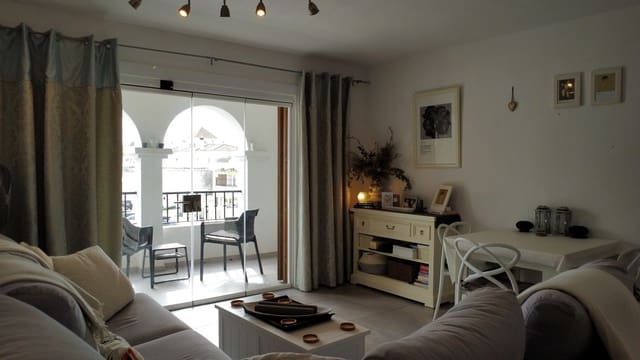 2 bedroom Apartment for sale in La Duquesa / Puerto de la Duquesa, Manilva - € 310,000 (Ref: 9659208)