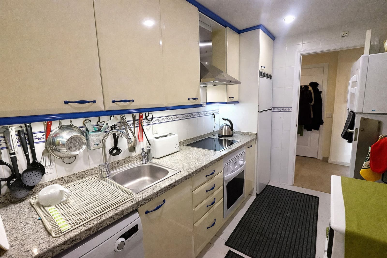 2 quarto Apartamento para venda em La Duquesa / Puerto de la Duquesa com piscina garagem - 295 000 € (Ref: 9701485)