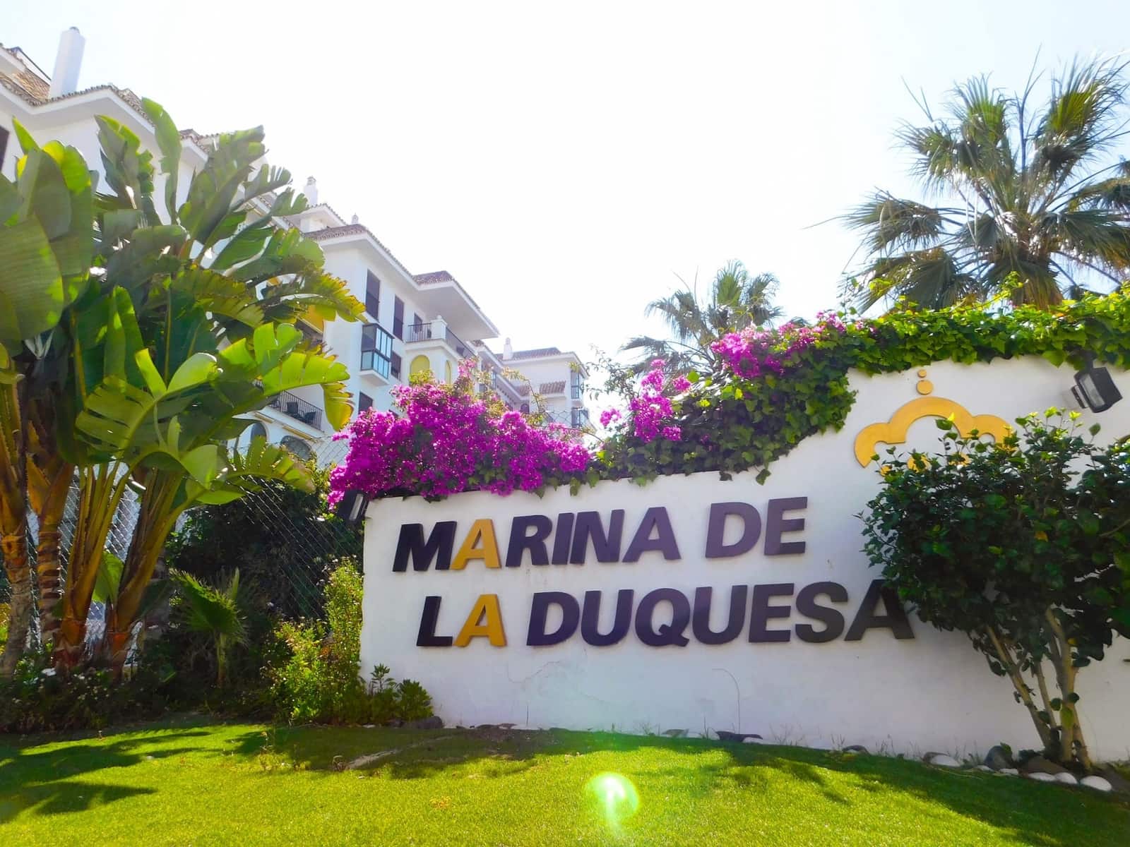 2 quarto Apartamento para venda em La Duquesa / Puerto de la Duquesa com piscina garagem - 295 000 € (Ref: 9701485)