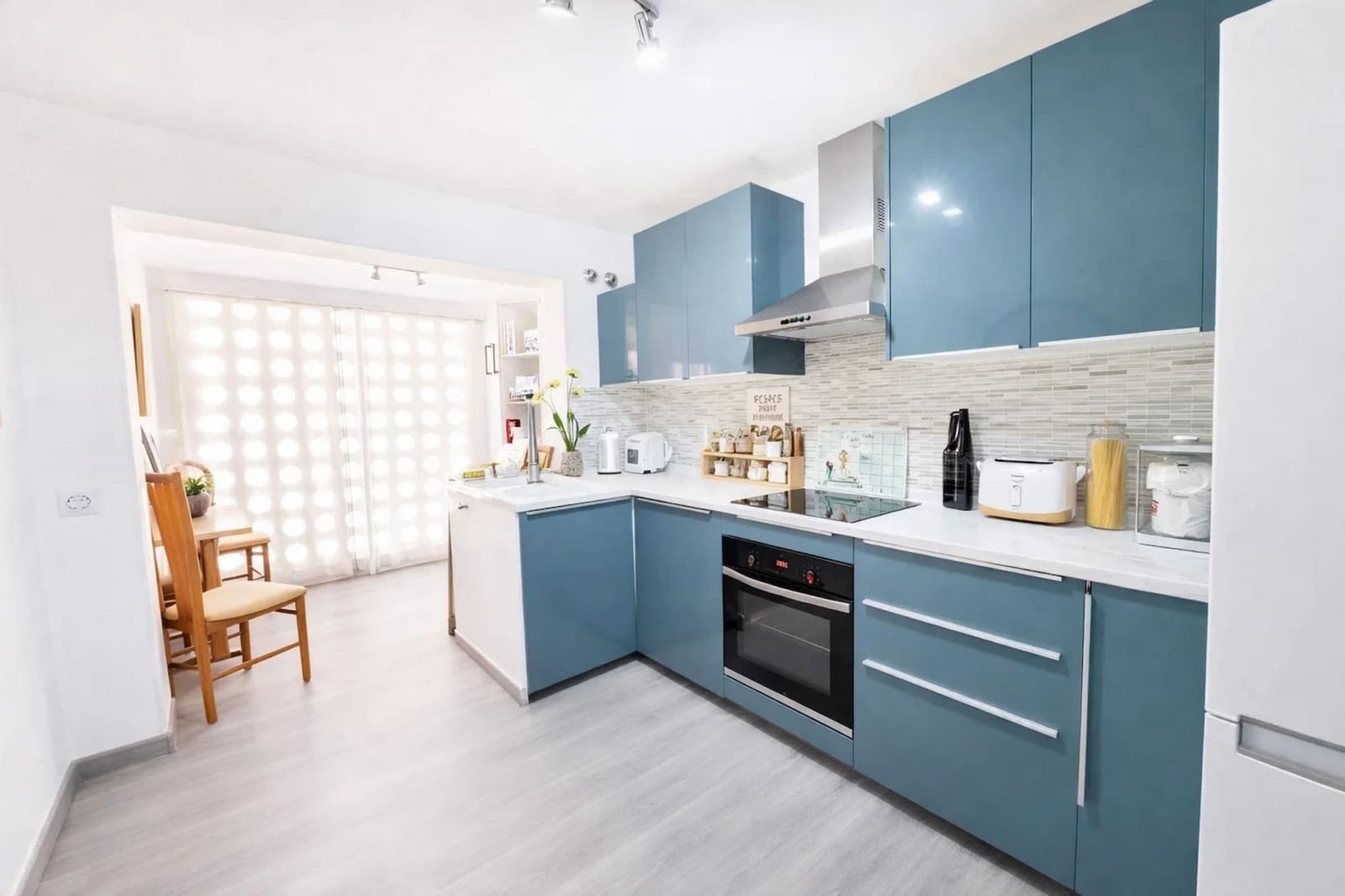 3 sovrum Lägenhet till salu i Manilva med pool garage - 375 000 € (Ref: 9726534)