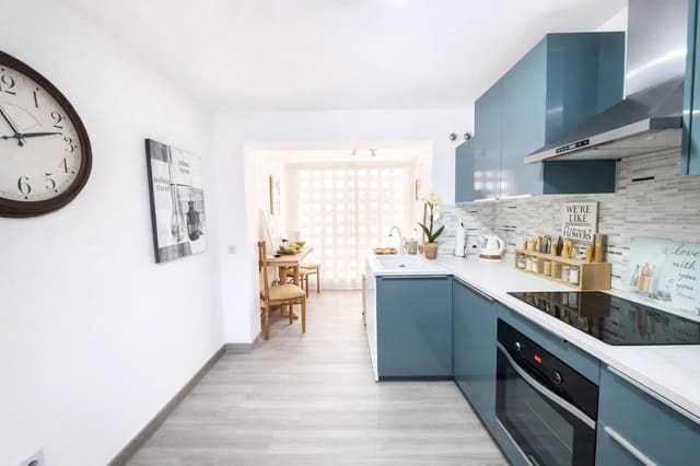 3 sovrum Lägenhet till salu i Manilva med pool garage - 375 000 € (Ref: 9726534)