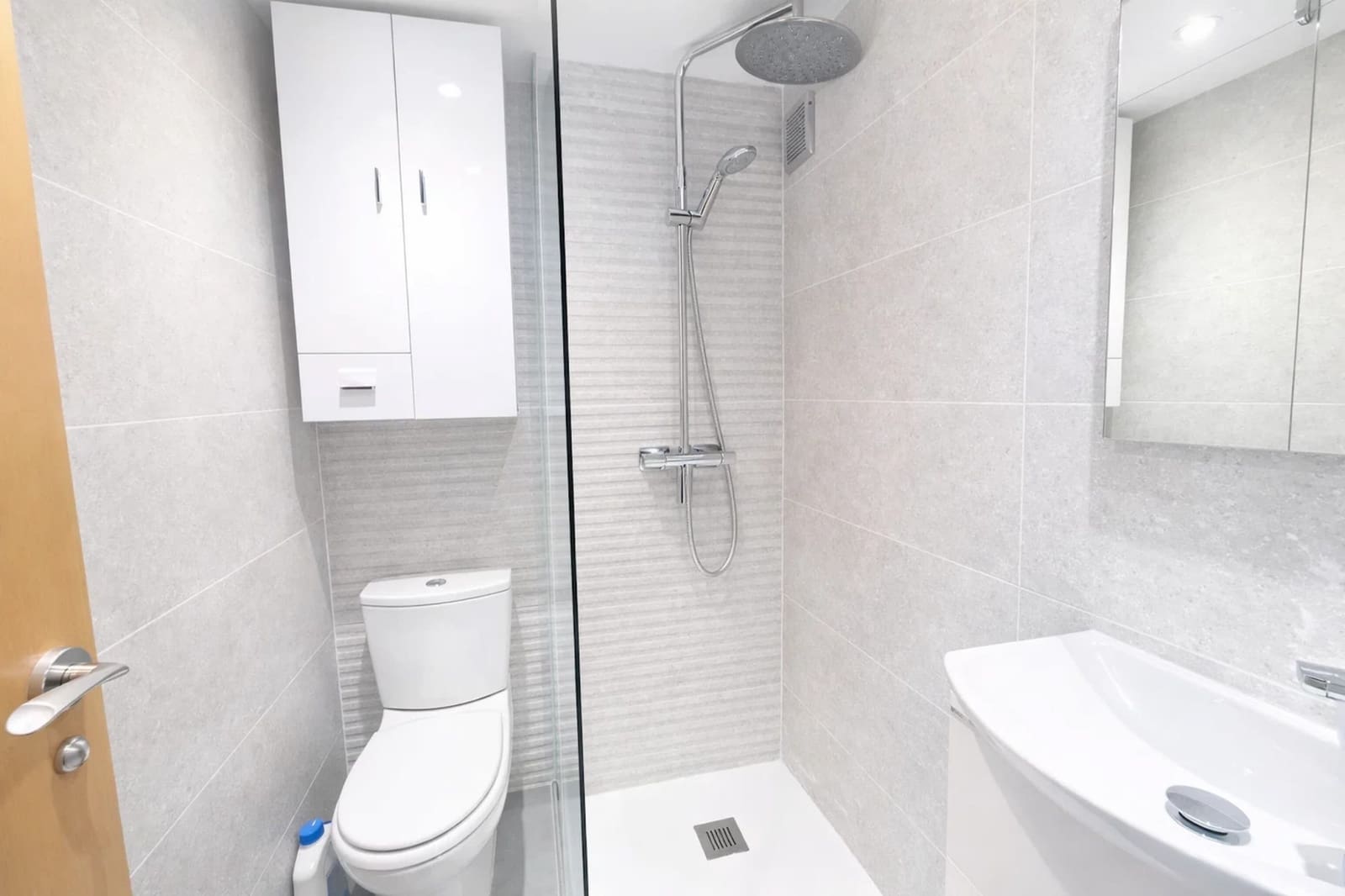 2 bedroom Apartment for sale in Casares with pool - € 265,000 (Ref: 9731876)