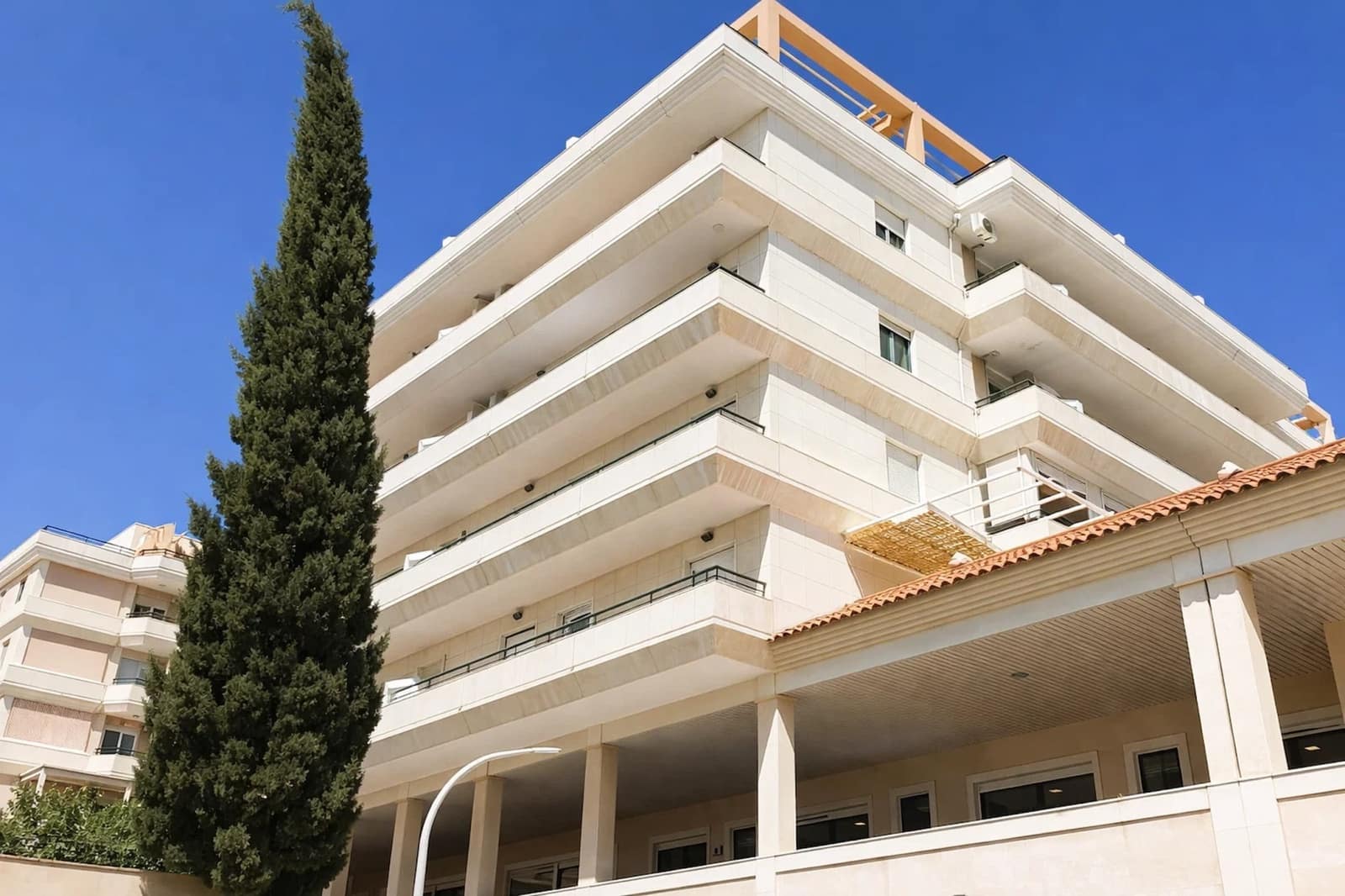 3 sovrum Lägenhet till salu i San Luis de Sabinillas med pool - 270 000 € (Ref: 9747740)